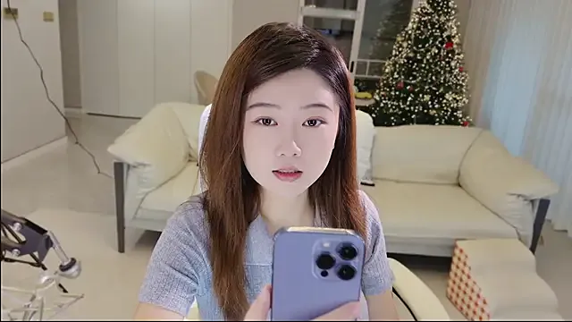 GouGou-111 – webcam model profile photo Image 2